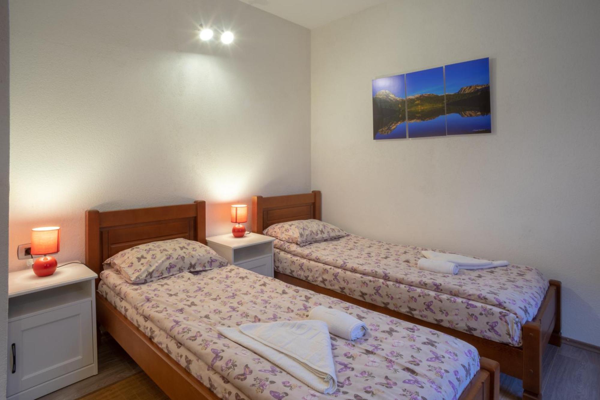 Apartments Peaks Zabljak  Phòng bức ảnh